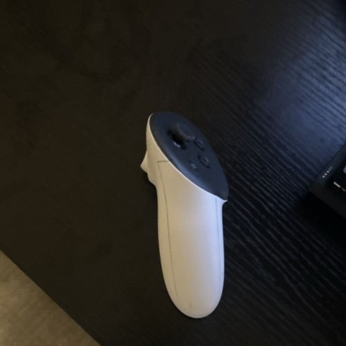 Meta Quest 3 VR Controller left white black 
