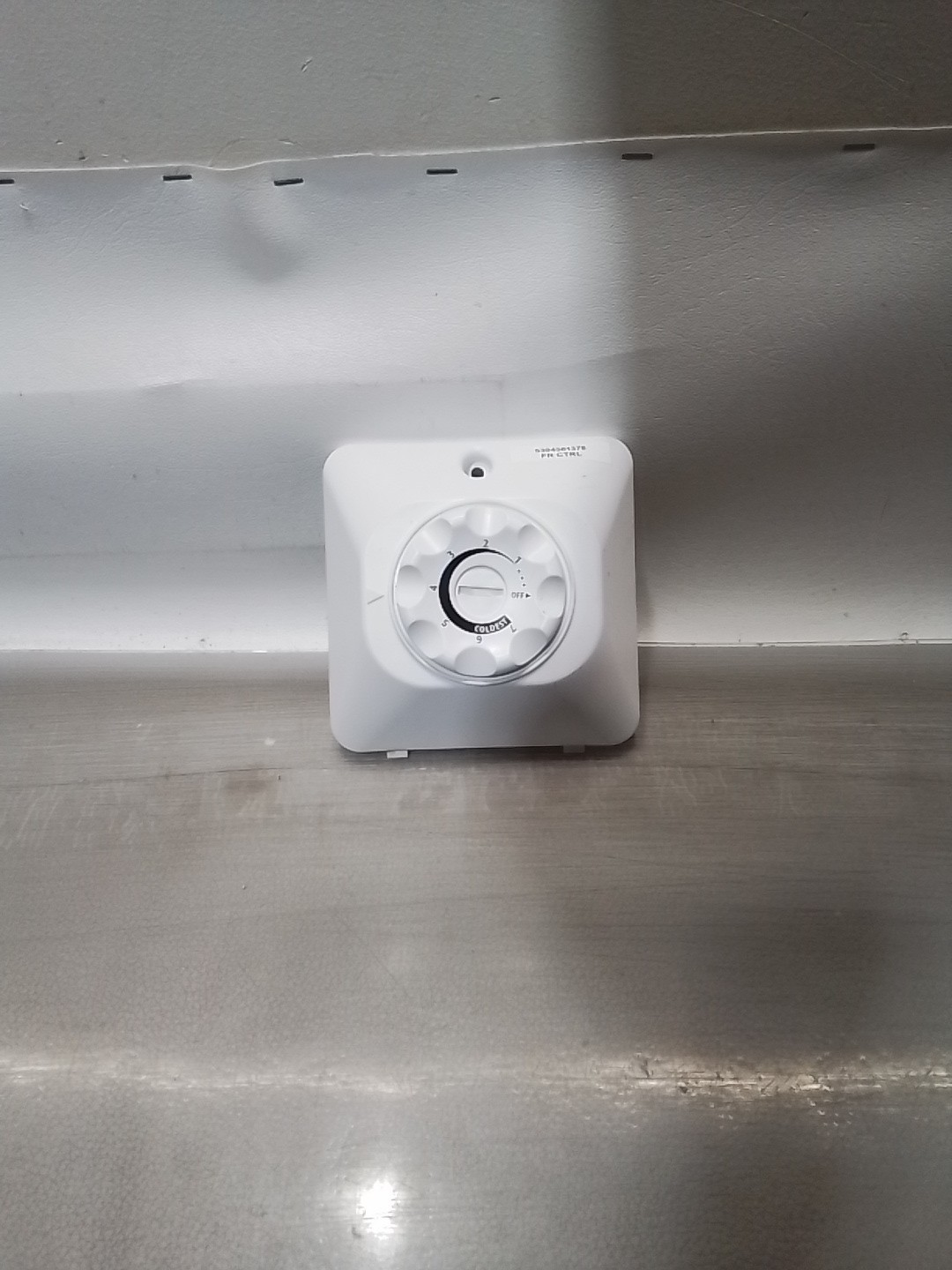 Frigidaire Freezer Thermostat PN: 5304501378