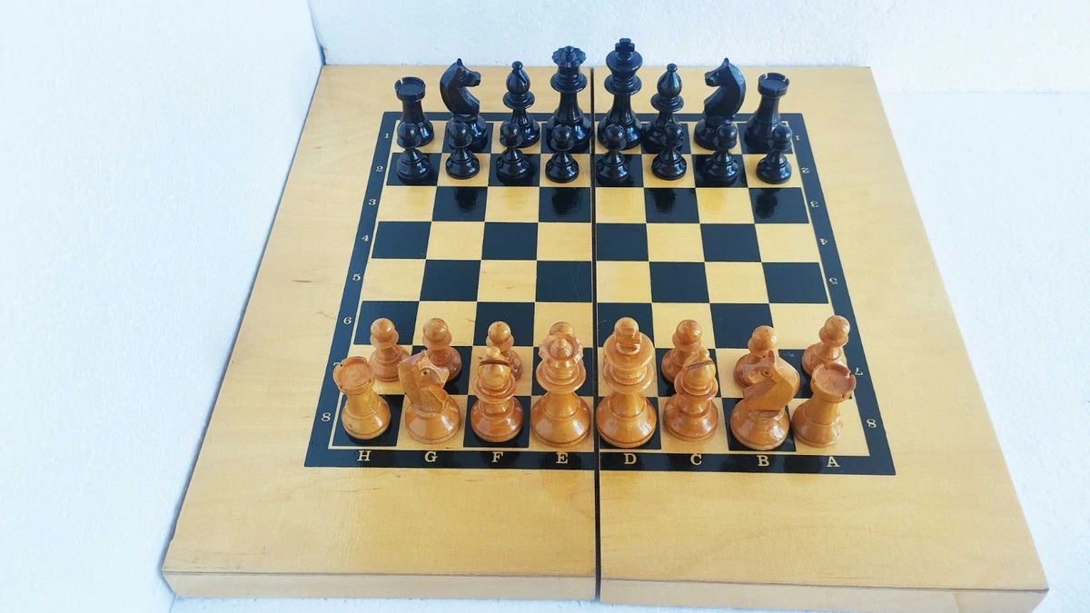 Jeu D'échecs Ancien En Plomb – Pièces Vintage Sans Marque