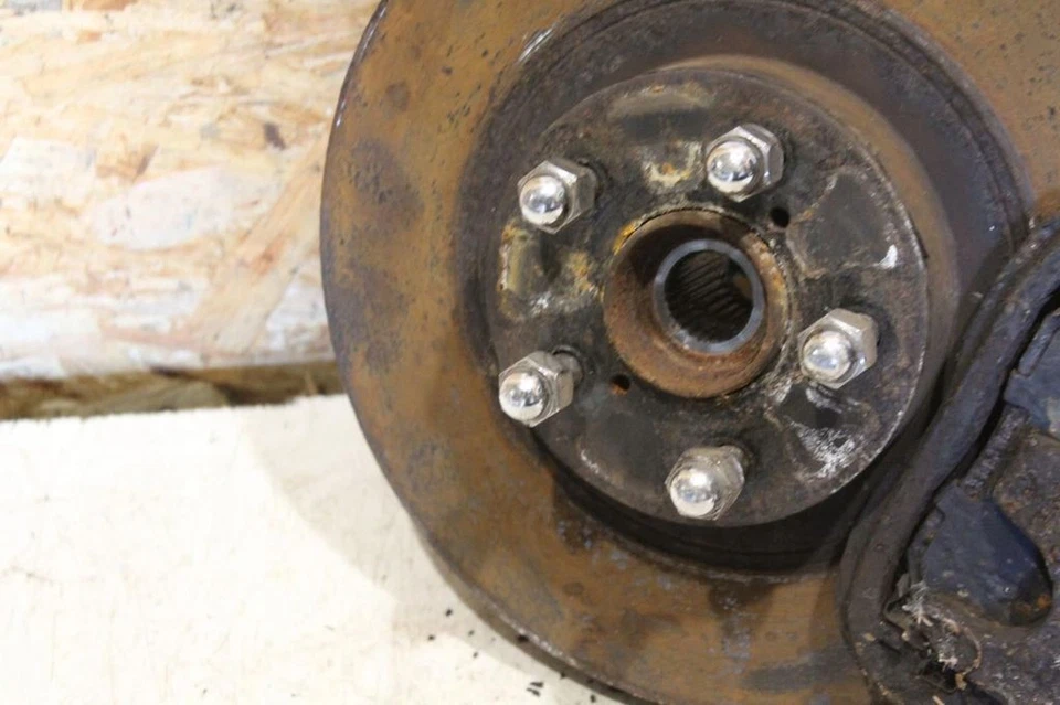 Subaru Forester SG 2003 Achsschenkel vorne SG DRX9174 - Bild 4 von 4