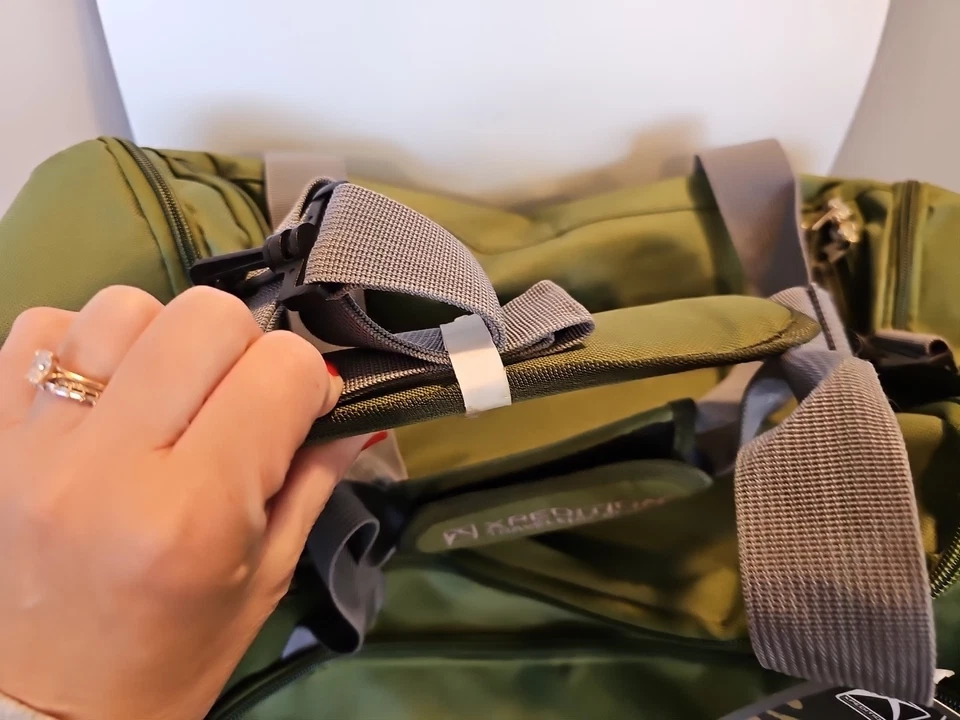 Bolso de viaje Travelers Club Xpedition 21" pulgadas XP-90121 VERDE/GRIS NUEVO CON ETIQUETAS Foto 3 de 4