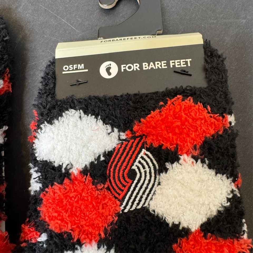 2x Portland Trailblazers Blazers Invierno Difuso Hogar Calcetines NBA NUEVOS CON ETIQUETAS Para Pies Descalzos Foto 2 de 4