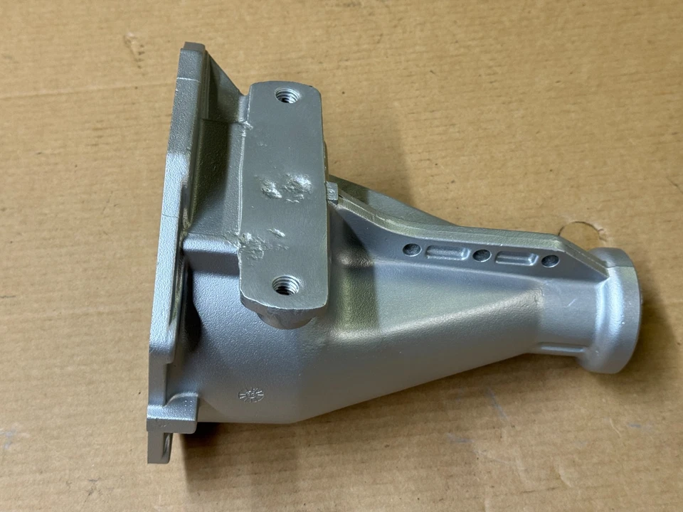 Carcasa eje trasero Ford Mustang AOD 87-93 transmisión automática fabricante original de fábrica Foto 4 de 4