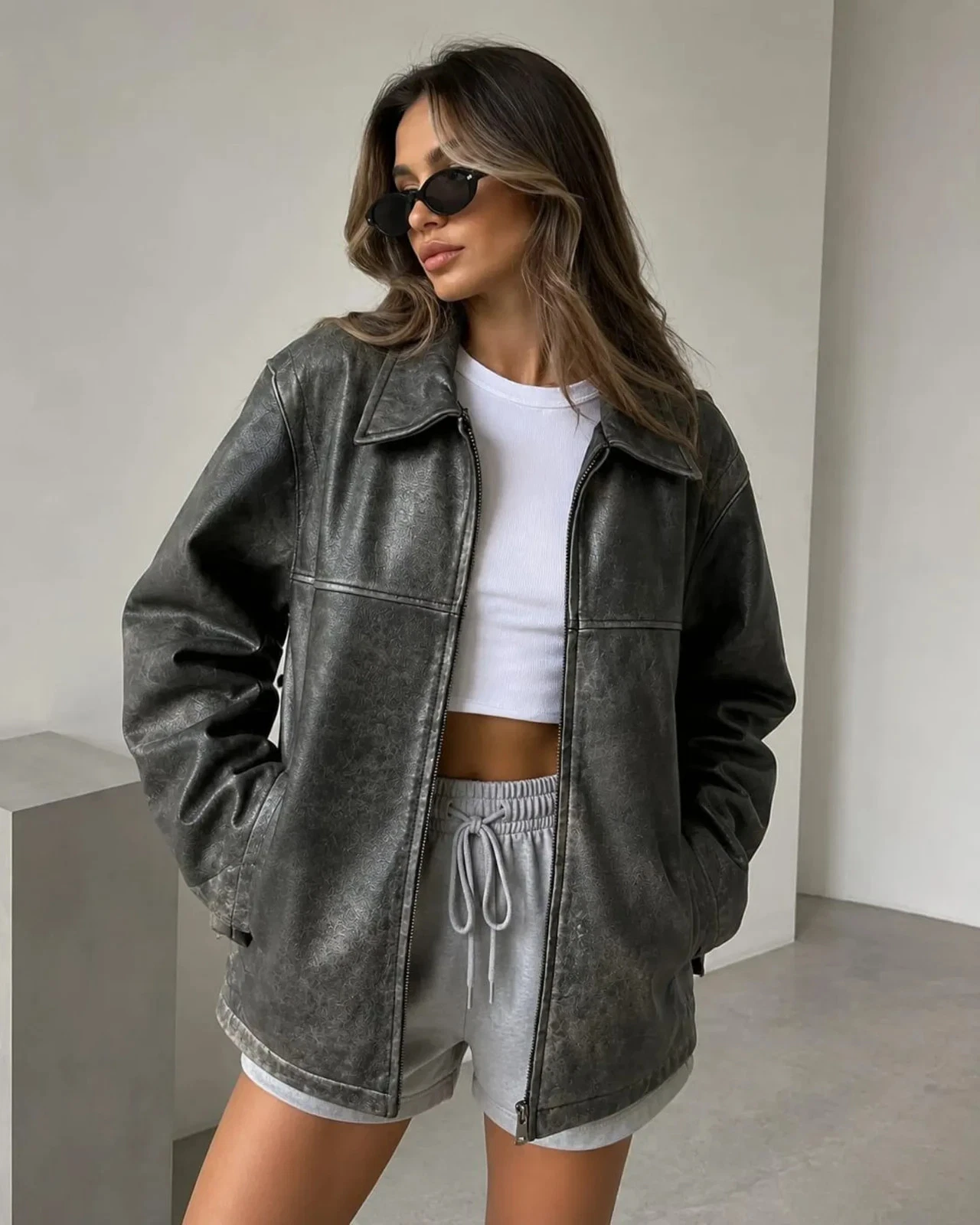 Genuine Sheep Leather Jacket Women, Oversized Distressed Grey Leather image 3