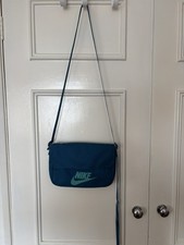 Nike Sportswear Futura 365 borsa a tracolla borsetta borsetta swoosh BLU