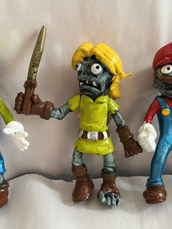 Pack Of 7 Plants Vs Zombies Figures 4” Mexican Bootleg action figure Mexico - Image 4 of 4