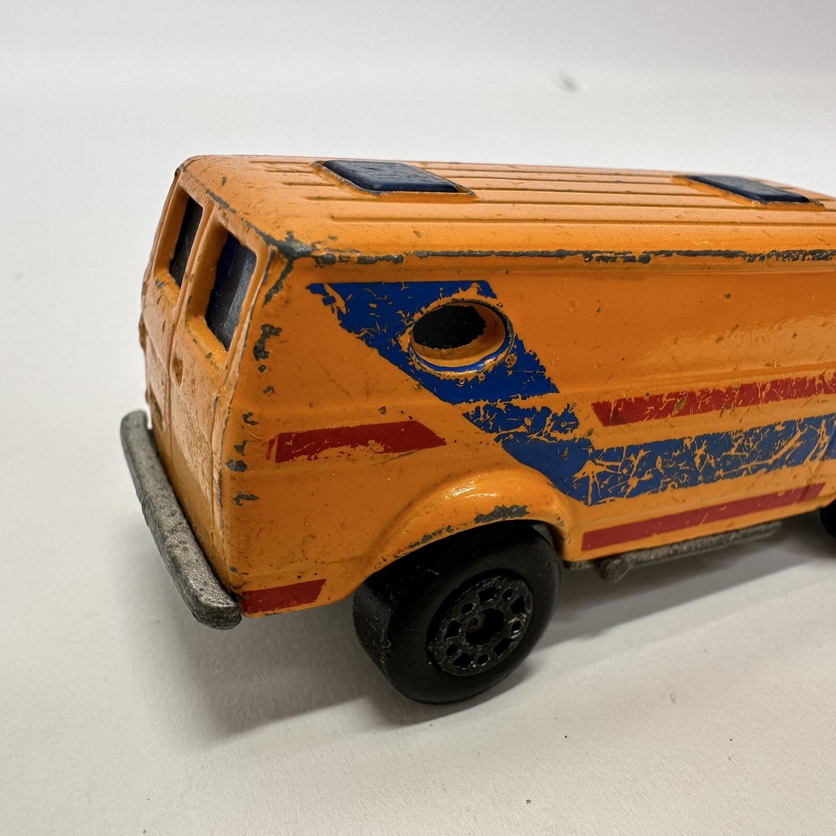 MATCHBOX LESNEY SUPERFAST NO. 68 CHEVY VAN 1979 ORANGE MADE IN 