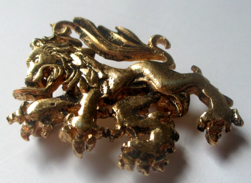Broche fleur diamants 3 cts ou devant de corsag