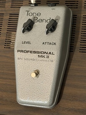British Pedal Company Professional MKII Tone Bender fuzz OC75 Guitar Pedal