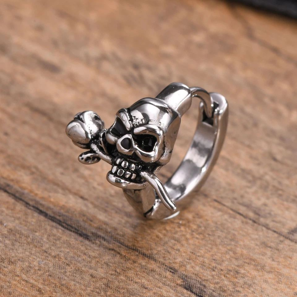 Pequeños Hombres Aros Moda Calavera Huggie Pendientes con Rosa Hombres Aros Plata Foto 3 de 4