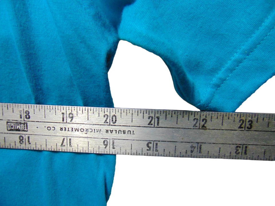 Camiseta Charlotte Hornets Kemba Walker #15 Talla Grande ¡NUEVA CON ETIQUETAS! Medidas INC.. Foto 3 de 4