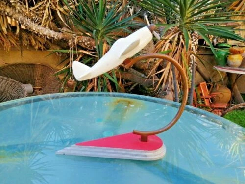 Objets de vitrine, décoratif du XXe siècle et récents en cuivre