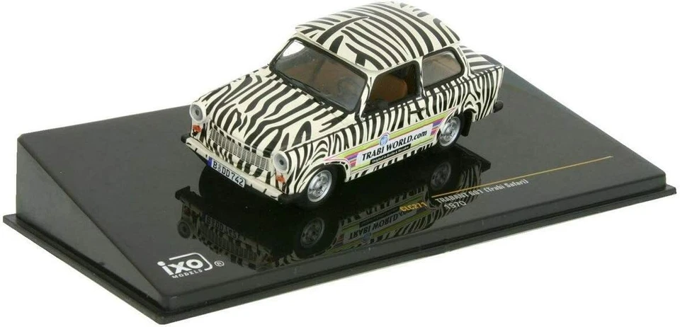 IXO - TRABANT 601 CAR (TRABI SAFARI)  1970    - 1:43  - BOXED - CLC271 - Image 3 of 4