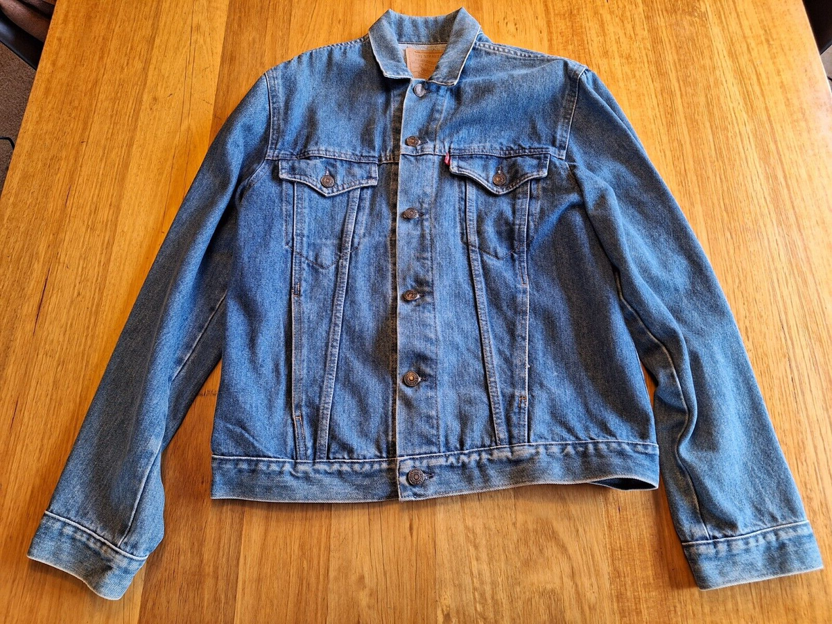 VINTAGE 80'S LEVI DENIM JACKET 610 02 SIZE MEDIUM RED TAG