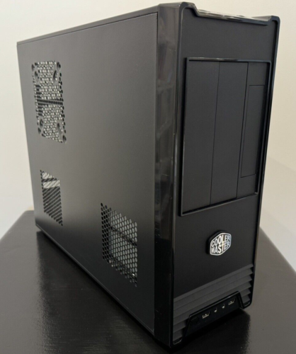 Custom Desktop PC — Intel Core 2 Quad Q8200, 2 GB DDR2 RAM, 120 GB HDD - Picture 1 of 9