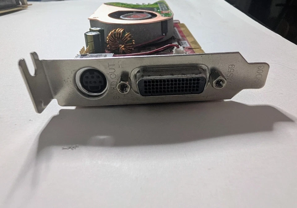 VisionTek ATI Radeon X1300 - Image 2 of 2