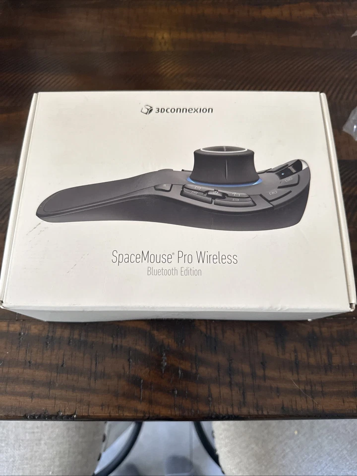 3Dconnexion SpaceMouse Pro Wireless - Bluetooth Edition (3dx700119) - Image 2 of 4