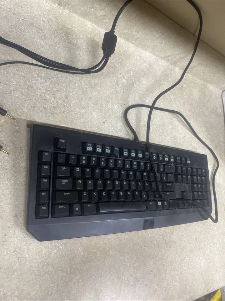 Razer RZ03-00381900-R3U1 BlackWidow Ultimate 2013 Mechanical Gaming Keyboard - Image 3 of 4