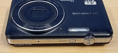 OLYMPUS D-700 1200万画素 光学4倍ズーム 動作確認済み s-l400.png
