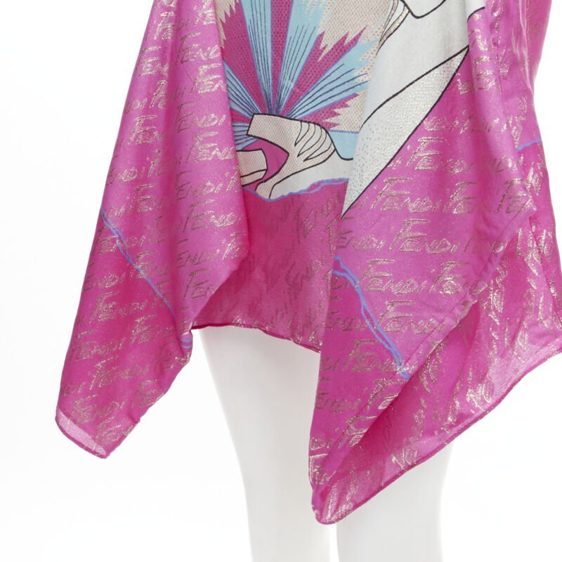 FENDI 2022 Runway Antonio Lopez metallic pink logo jacquard FENDI 2022 Runway Antonio Lopez metallic pink logo jacquard