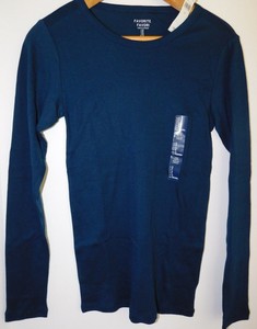 NWT GAP Women/'s Favorite LS T-Shirt Coral Boat Neck Sizes S /& M New Free Ship
