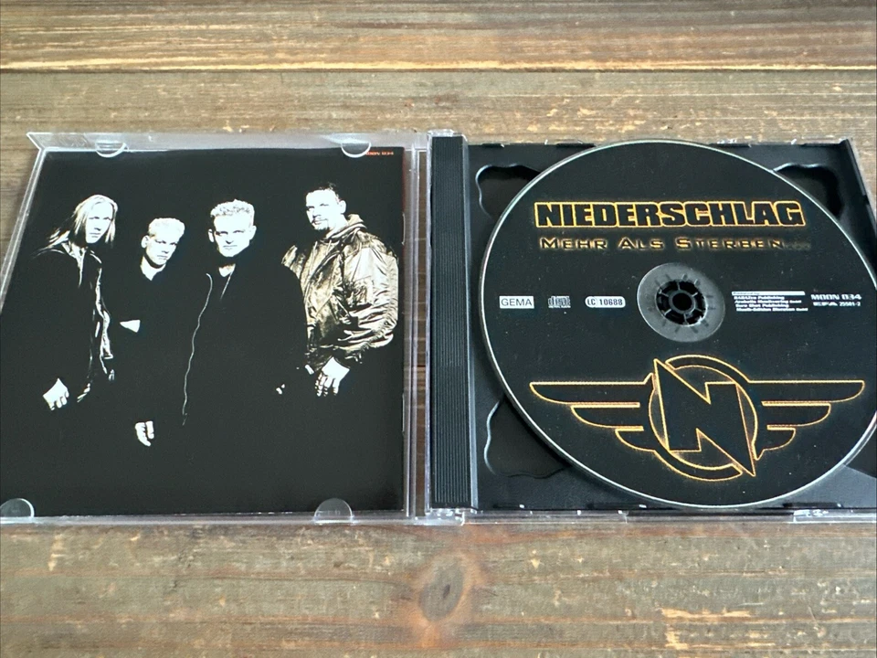 NIEDERSCHLAG - MEHR ALS STERBEN(MOON 034) HÄMATOM / EISBRECHER - Bild 3 von 3