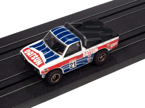 Auto World Xtraction 1975 Datsun 620 Pickup Truck Combo HO Slot Car - Picture 8 of 9