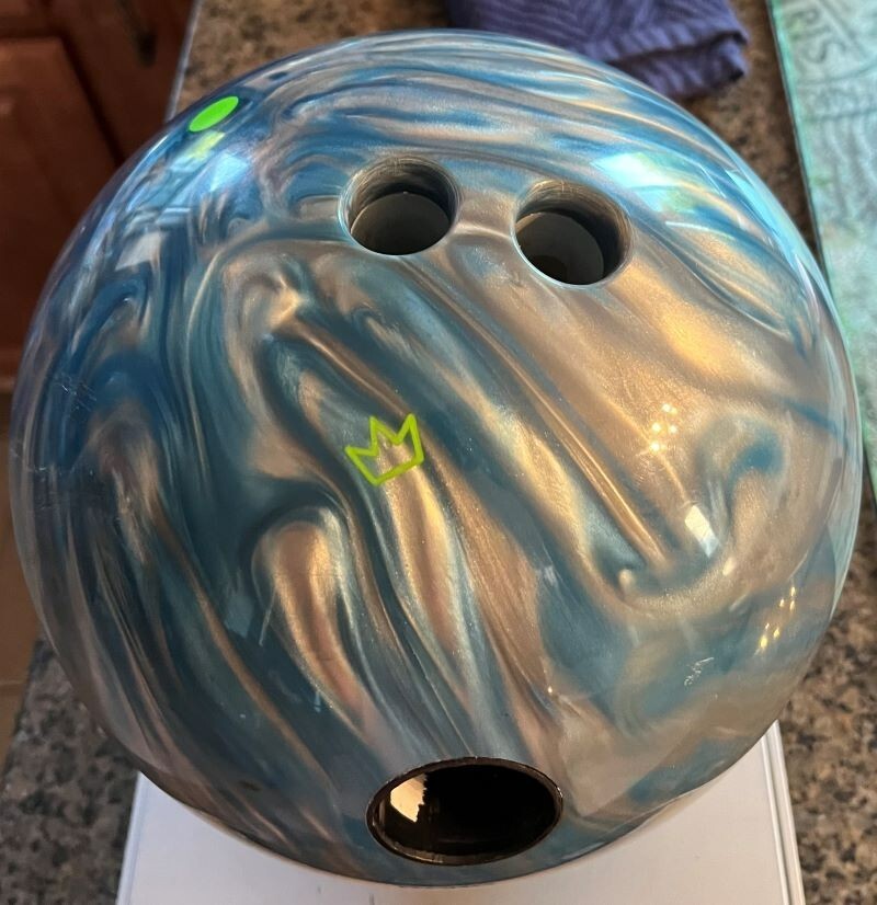 Bowling Ball Brunswick Endeavor - Sky Blue/Silver, Pre-Drilled, 14