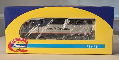 Athearn RTR 2613 HO Scale North Carolina DOT F59PHI Powered Locomotive #1797 - Picture 2 of 9