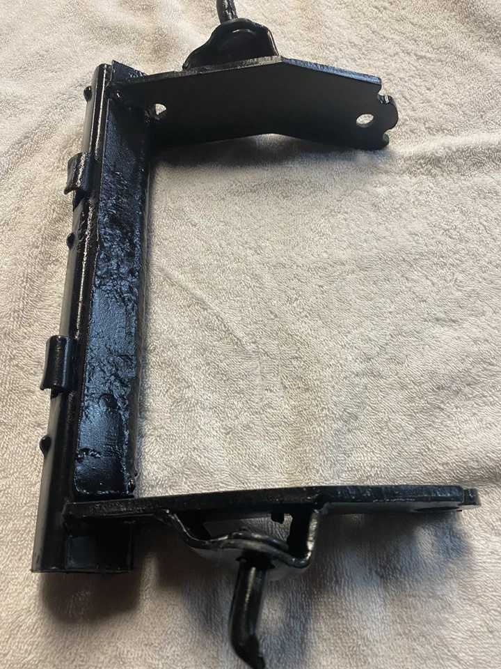 MOPAR 1970-72 DUSTER BUDDY SEAT FRNT LWR MARCO DE ASIENTO PIEZA DART SCAMP ¡ENVÍO GRATUITO! Foto 2 de 4