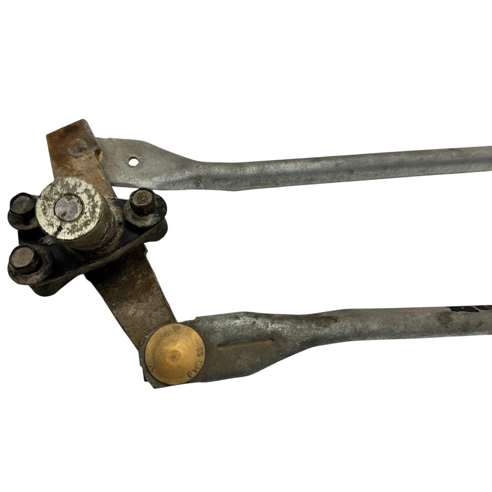 1998 LeSabre 88 Eighty Eight OEM Windshield Wiper Motor Transmission  97 98 99 - Image 2 of 4