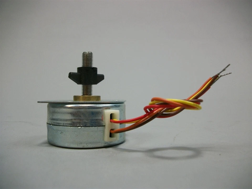 (Lot of 5) Astrosym Stepper Motor 12V 75 Ohms 17BB-H132-11 - New - Image 3 of 4