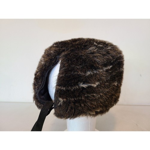 Cappello invernale vintage donna pelliccia visone sintetica turbante cerniera marrone grigio Union Made USA - Foto 5 di 13
