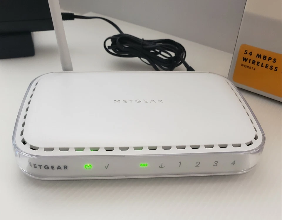 Netgear WGR614 54 Mbps 4-Port 10/100 Wireless G Router  - Image 4 of 4