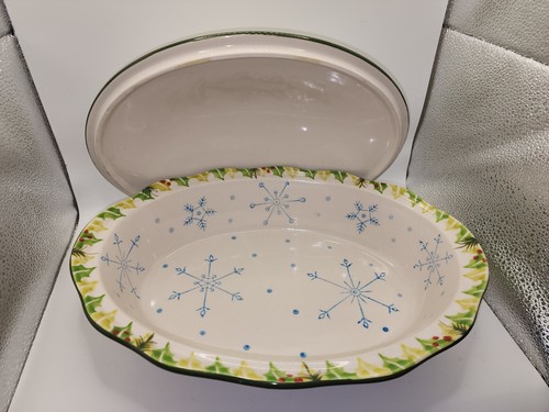 Vintage Temptations Tara Hometown Christmas 2 QT Ceramic Oval Casserolee - Picture 2 of 7