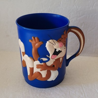Nestlé NESQUIK BUNNY Quicky 4 inch vintage BLUE PLASTIC MUG Drink CUP Promotion