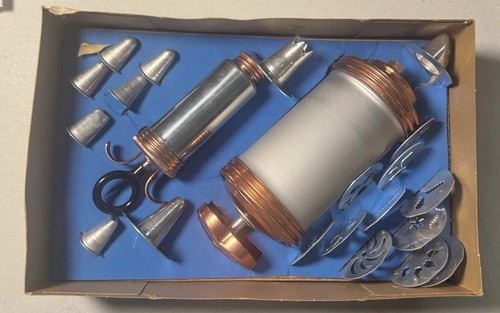 Mirro Cookie Cooky Pastry Press Decorator 9 Tips 12 Discs Copper Aluminum In Box - Picture 2 of 4
