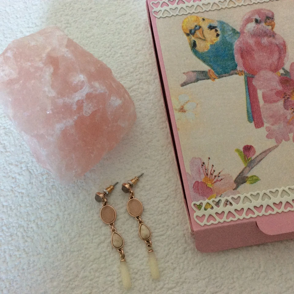 Pilgrim dangle earrings - rose gold plated - quartz & agate - 5cm/2'' - gift box - Image 2 of 4