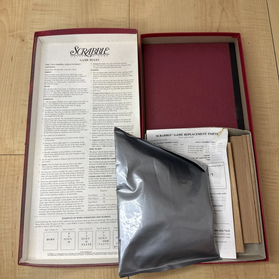 Azulejos Madera Scrabble Borgoña Caja Juego Familiar Edición Noche Hasbro Foto 3 de 3