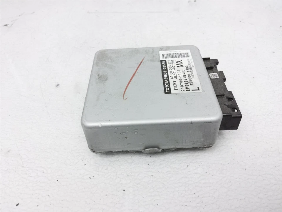 Toyota Yaris 2015 dirección asistida eléctrica control electrónico 89650-0D560 sin Sport Su Foto 2 de 4