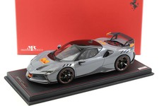 1:18 MR Collection Ferrari SF90 XX Stradale Grigio Nardo With Display - Limited