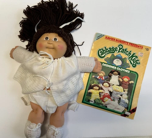 VINTAGE Cabbage Patch Kids 1985 Brown Hair Brown Eyes Ponytail Dimples Girl Doll