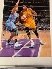 Nnemkadi Ogwumike Autographed 11x14 Los Angeles Sparks Z138