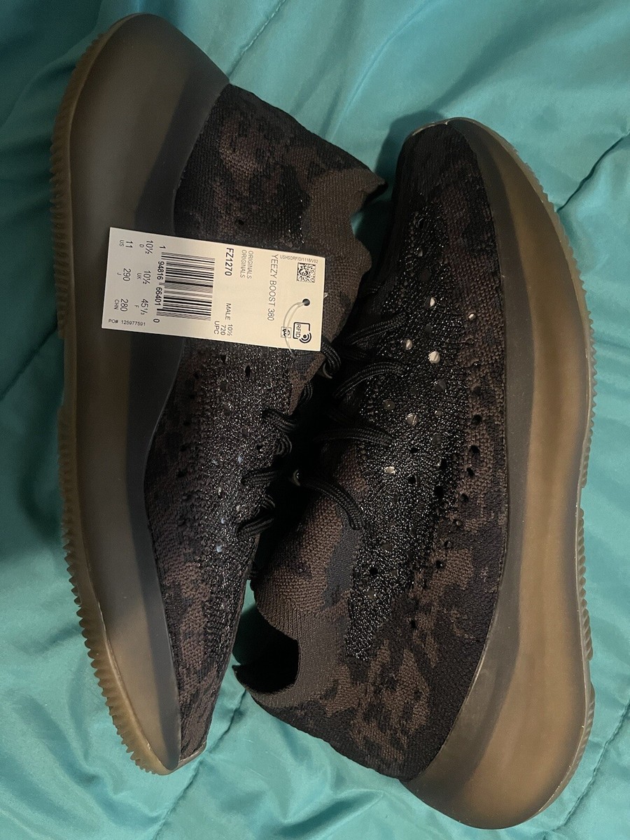 onyx reflective on feet