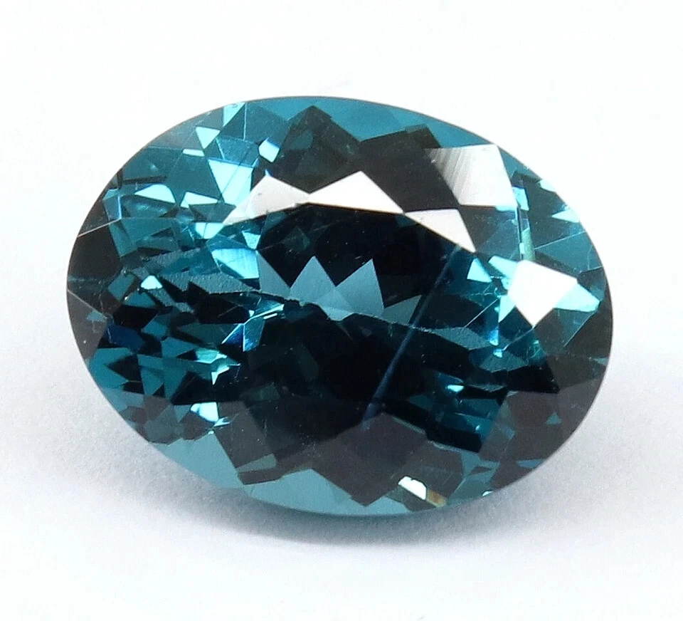 6.70 carat neon greenish blue Brazil paraiba tourmaline Oval cut loose gemstone - Image 3 of 4