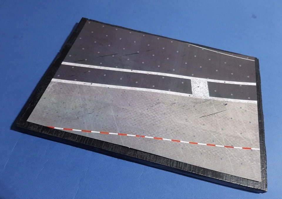 Carrier Deck 1/72 Diorama Base ( cm. 27x31x1 ) ready to use (C) - Immagine 2 di 2