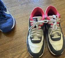Nike Air max size 7Y youth size