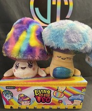 Kellytoy Russ Living On The Veg Series 1 Plush Twin Pack Maisey Zeek NWT