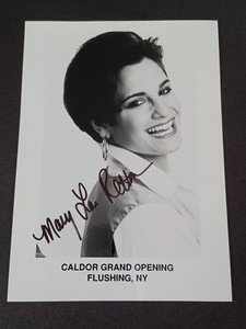 Mary Lou Retton Signed 5x7 Photo - Olympic Gymnastics