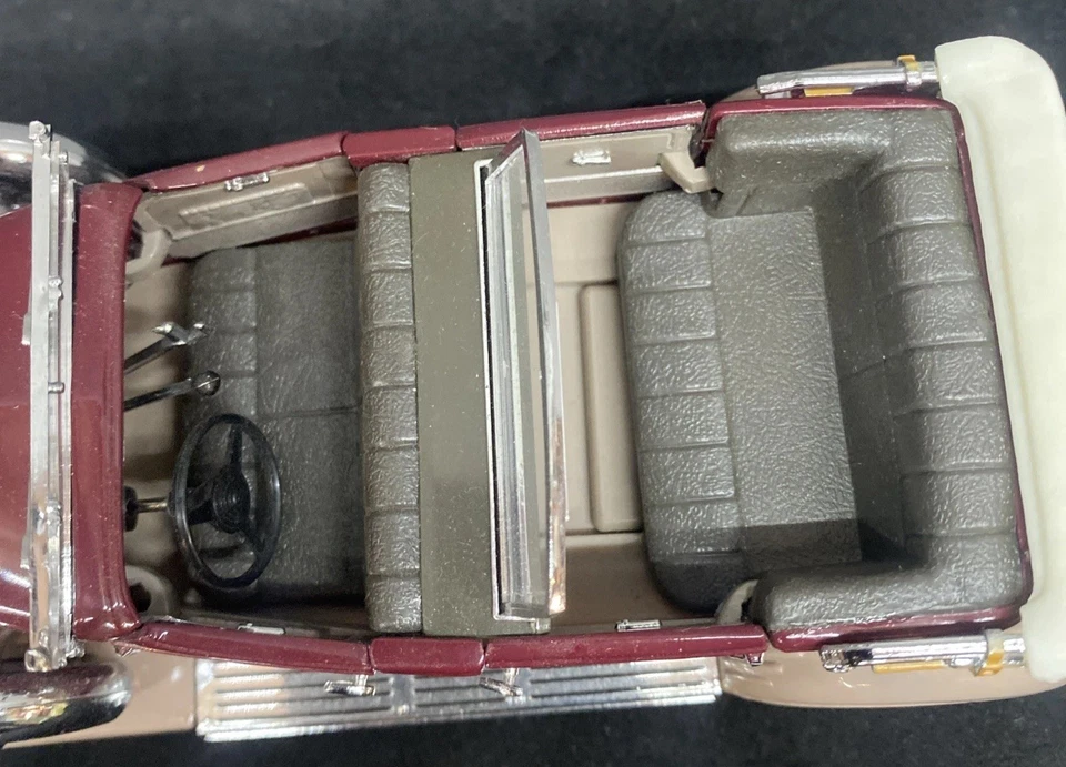 FRANKLIN MINT 1/24 1930 Duesenberg J Red Eggshell Diecast Precision Model No Box - Image 4 of 4